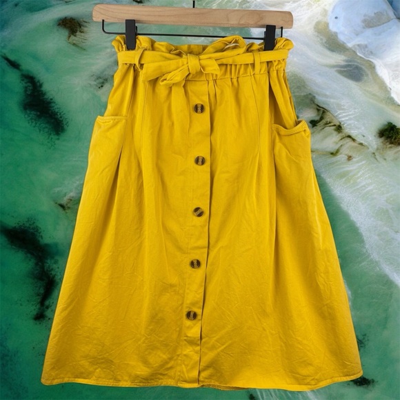 Sadie & Love Dresses & Skirts - Sadie & Love Yellow Belted Button-Front Women's Midi Skirt W/ Pockets Sz Small